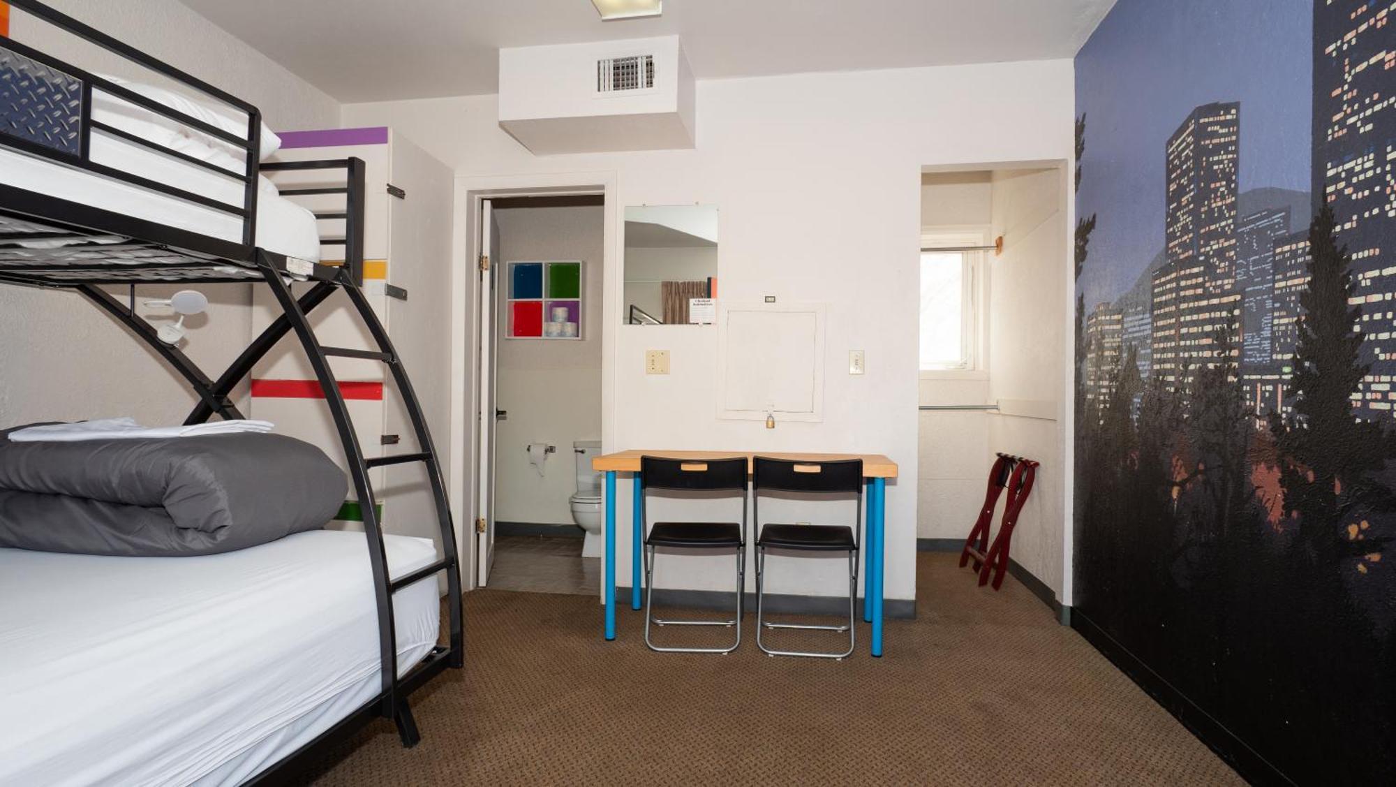 Rad Hostel Colorado Springs Bagian luar foto