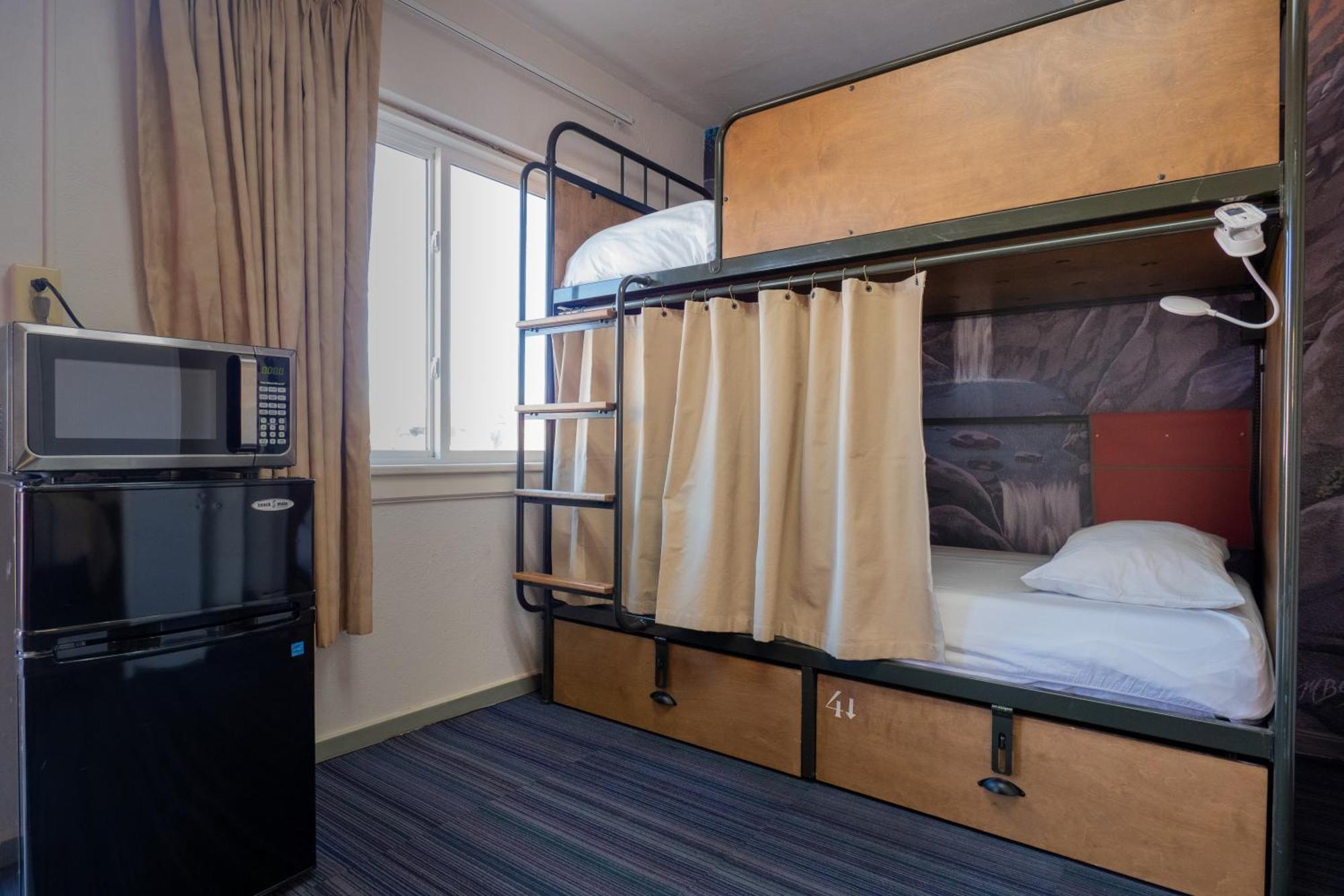 Rad Hostel Colorado Springs Bagian luar foto