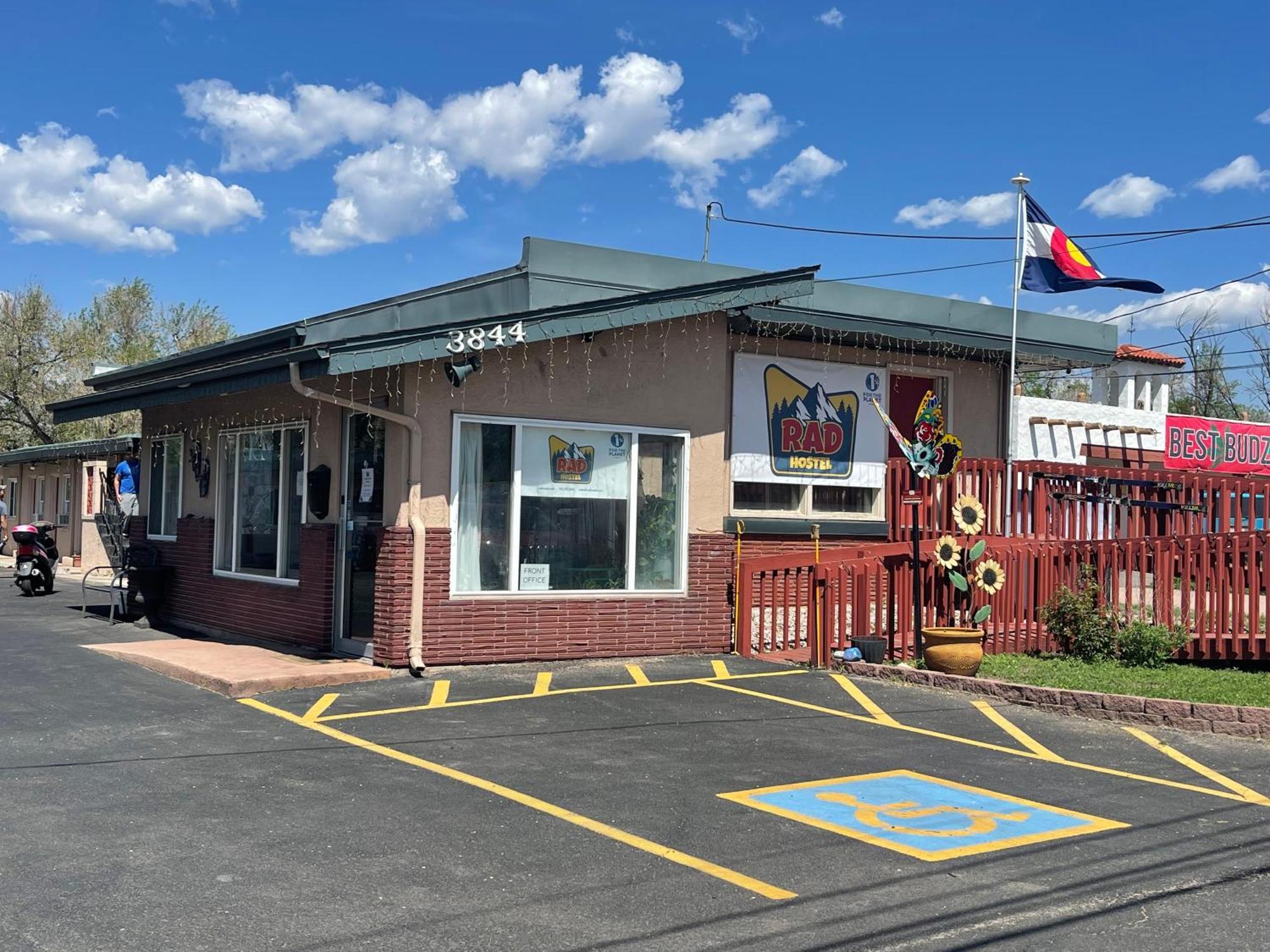 Rad Hostel Colorado Springs Bagian luar foto