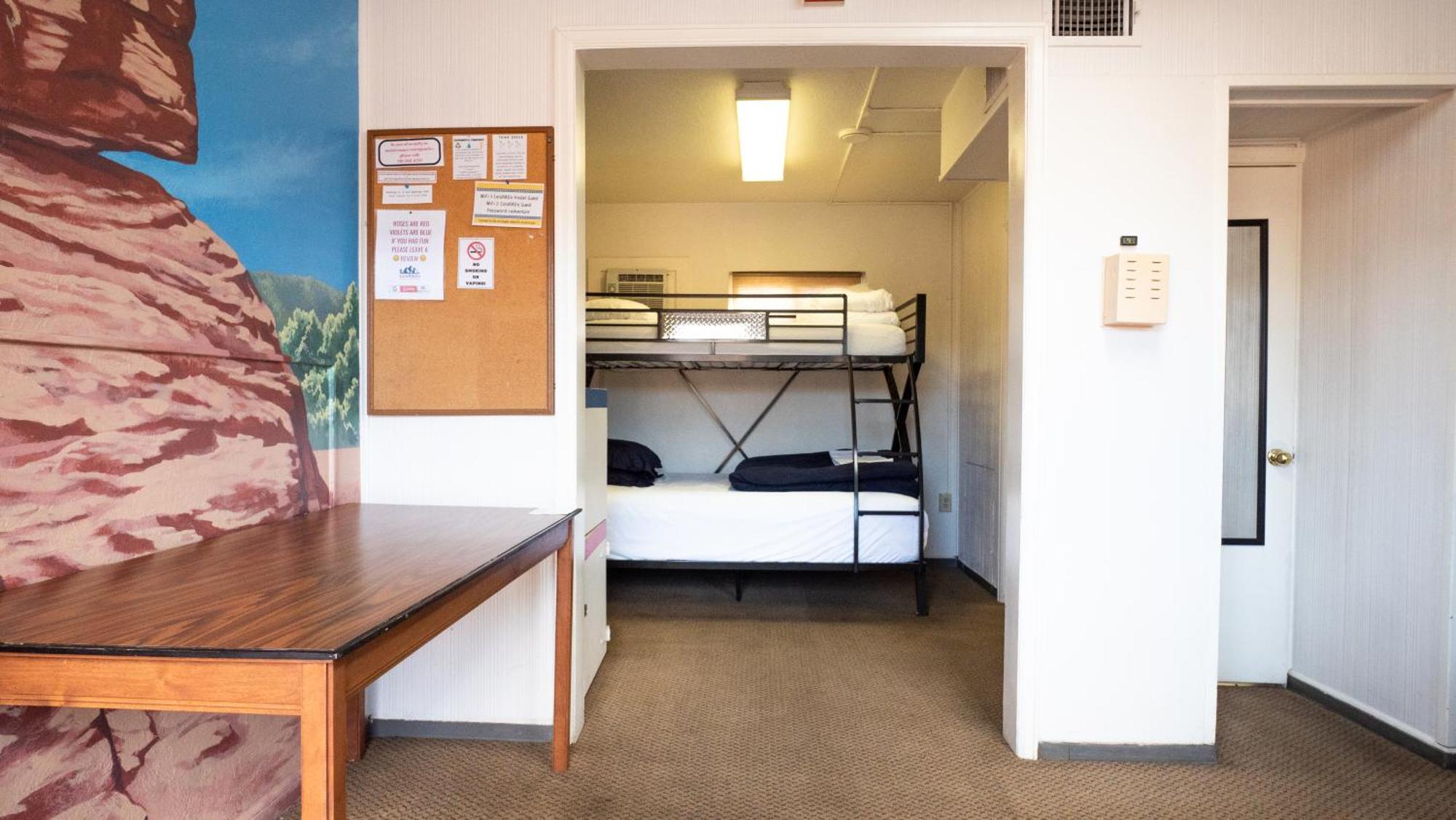Rad Hostel Colorado Springs Bagian luar foto