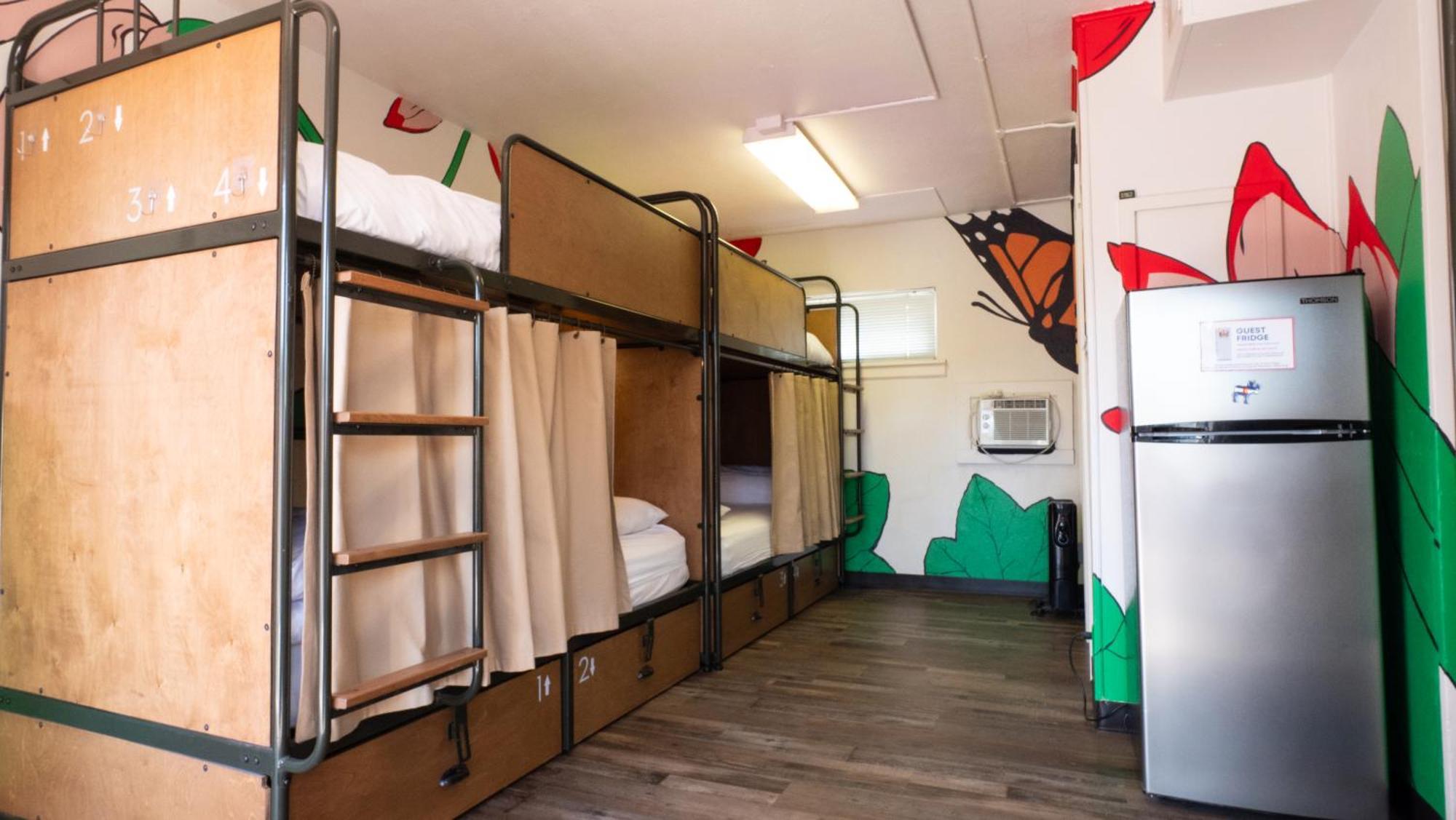 Rad Hostel Colorado Springs Bagian luar foto