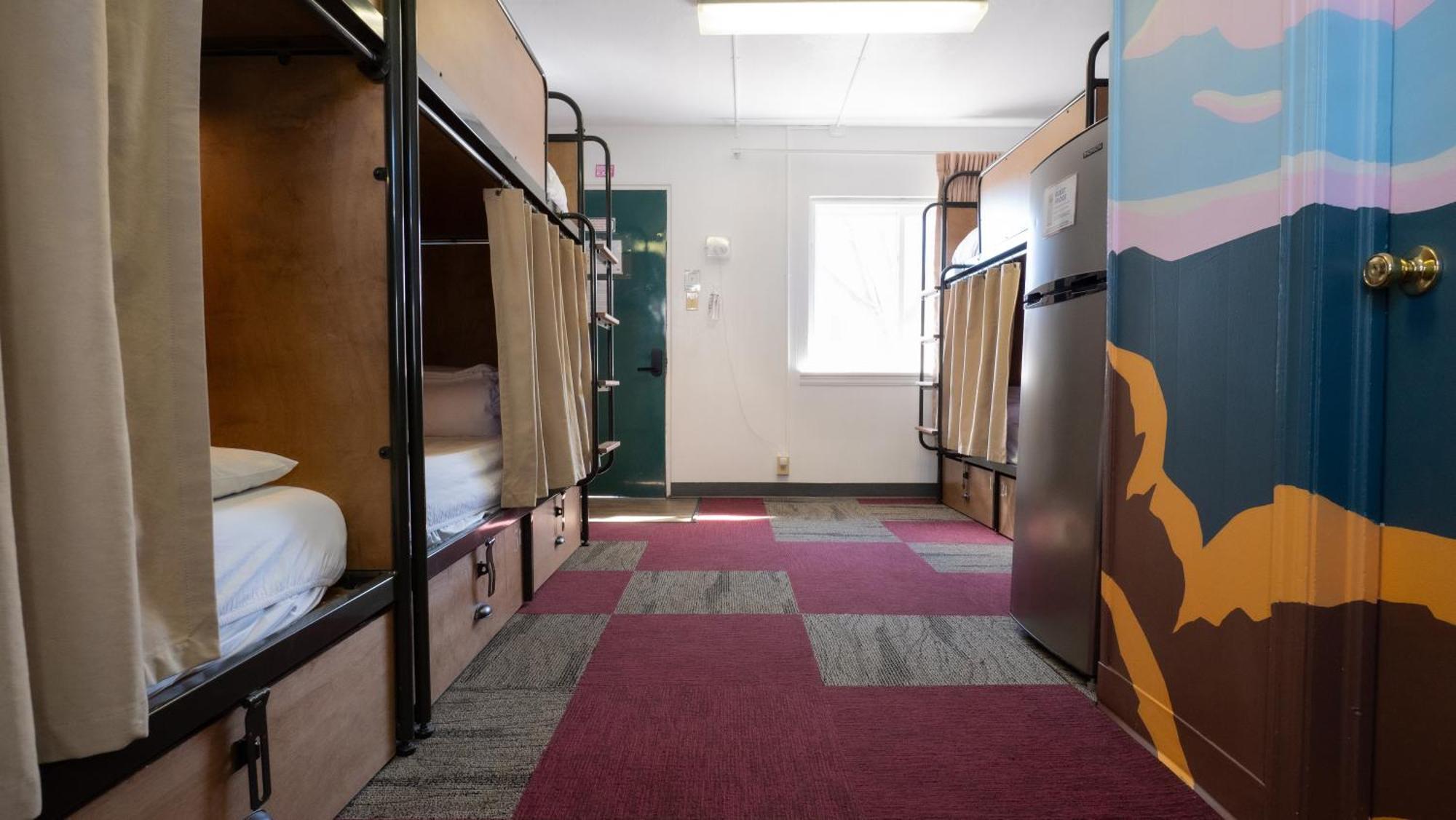 Rad Hostel Colorado Springs Bagian luar foto