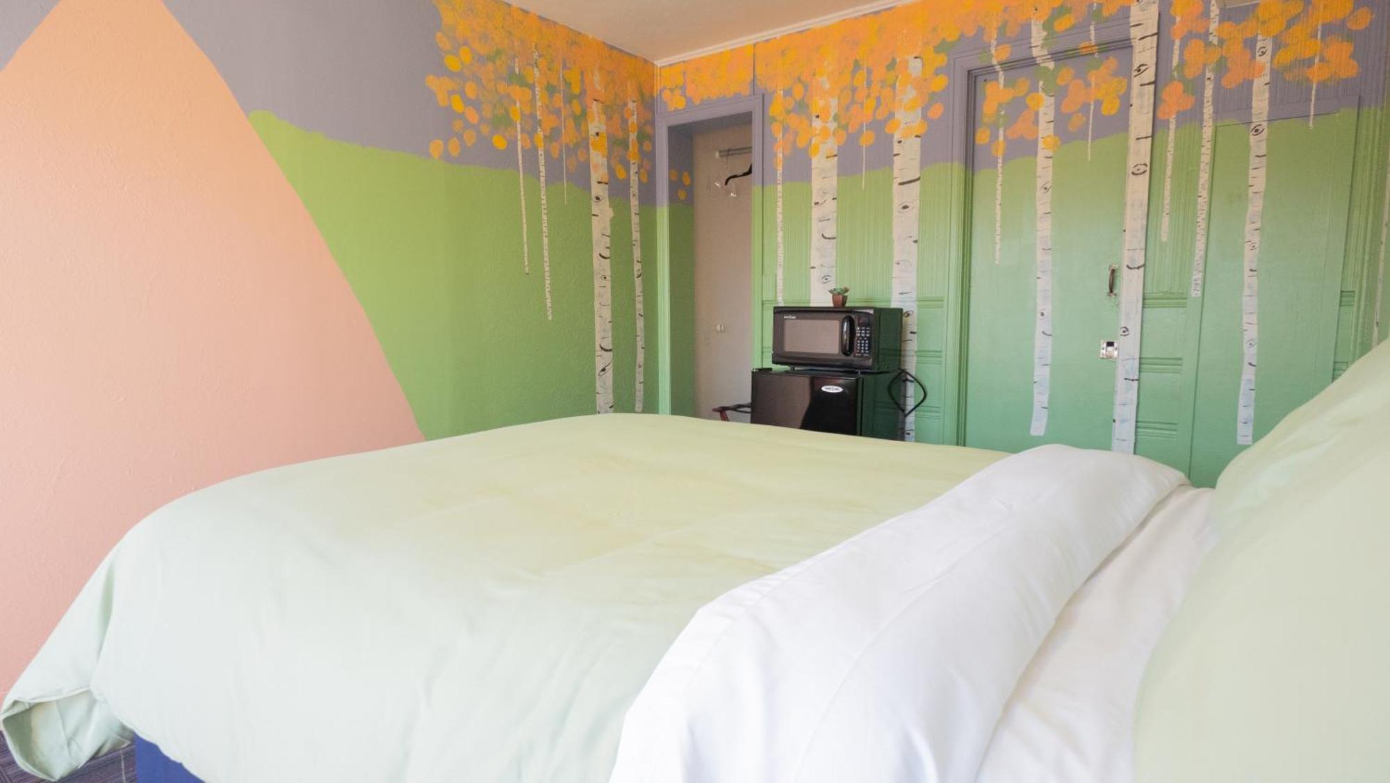 Rad Hostel Colorado Springs Bagian luar foto